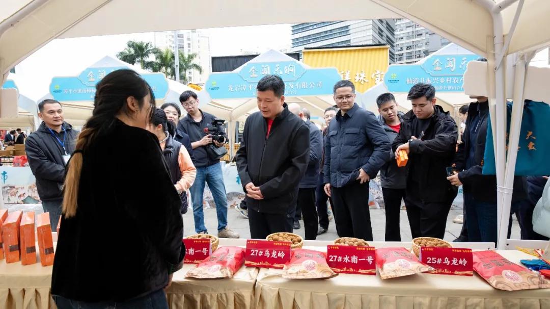 城厢:“福建供销集市”升腾跨年烟火气